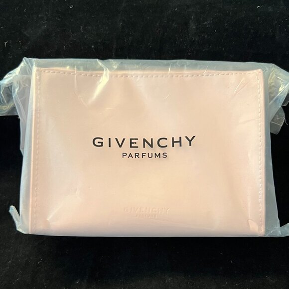 Givenchy Small Nude Pyramid Pouch NWT OS - Picture 4 of 5